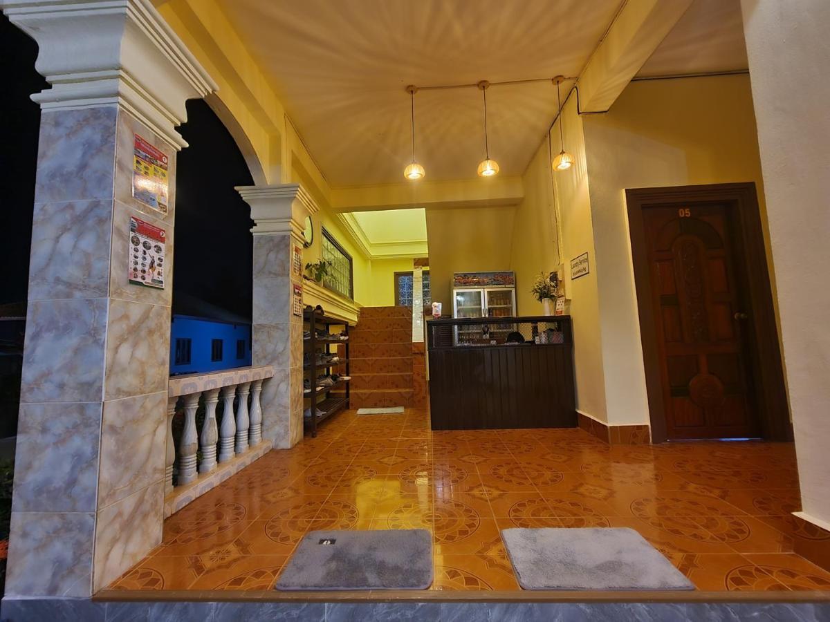 Saphaothong Guesthouse Vang Vieng Esterno foto